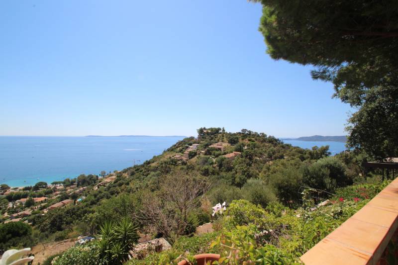 SUPERBE PROPRIÉTÉ ET APPARTEMENT INDÉPENDANT VUE IMPRENABLE AIGUEBELLE