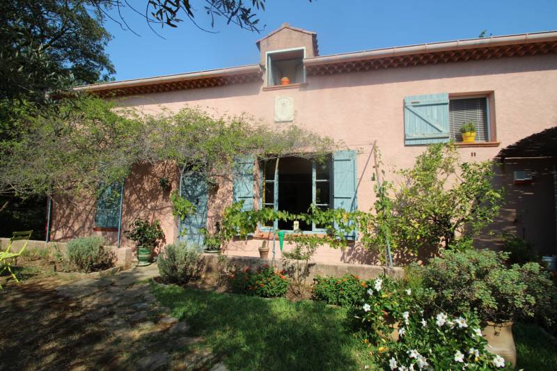 BASTIDE ET DEPENDANCES PISCINE PLAINE DE BORMES