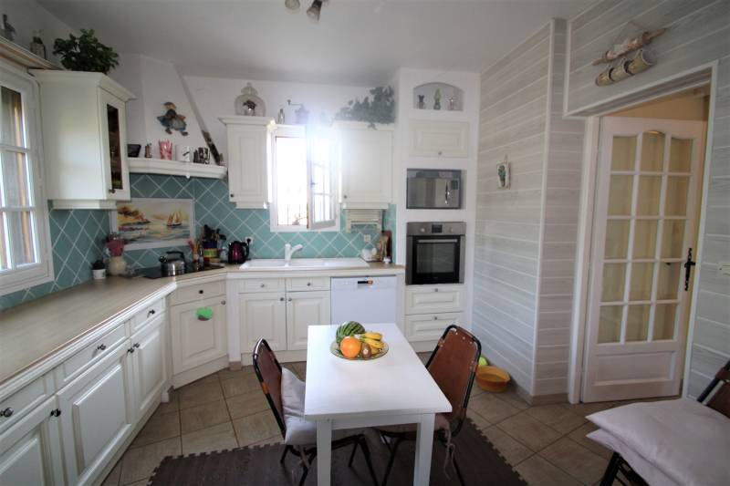 villa vue mer jardin studio indépendant cavalière