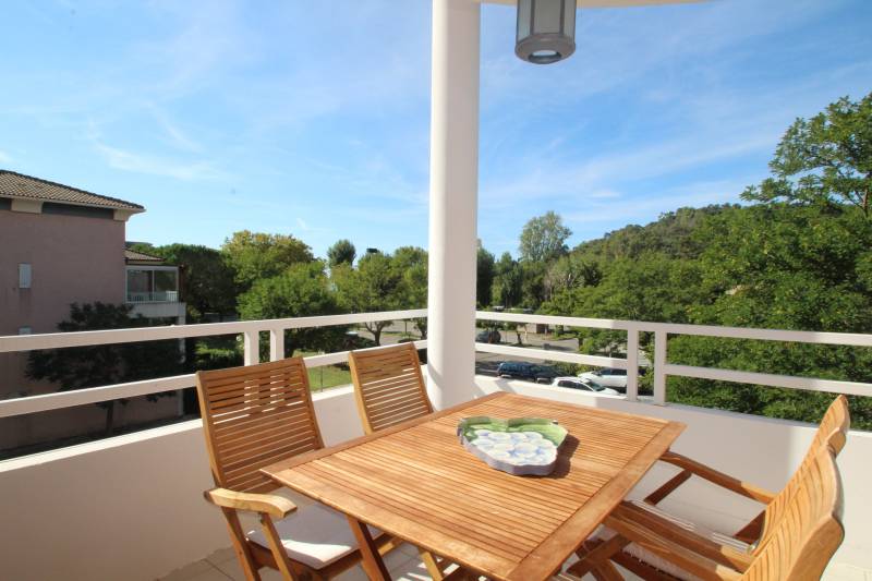 DUPLEX RARE A LA VENTE 2 TERRASSES ET PARKING CAVALIERE LE LAVANDOU