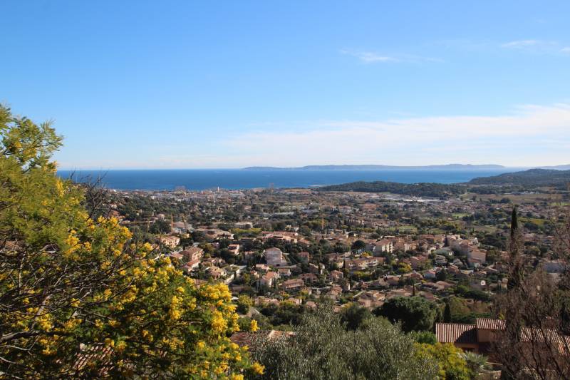 TERRAIN A BATIR VUE MER - BORMES LES MIMOSAS