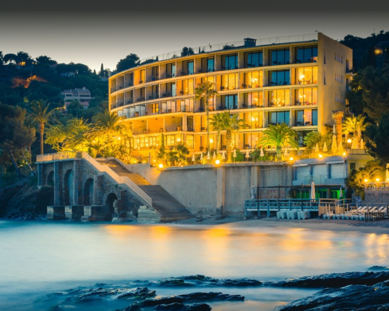 HOTEL DE REVE PIEDS DANS L'EAU RAYOL CANADEL VAR