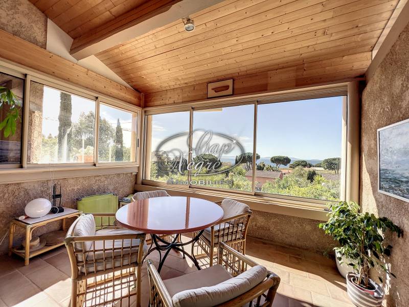 AIGUEBELLE - SITUATION DE 1ER ORDRE - PLAGE A PIEDS