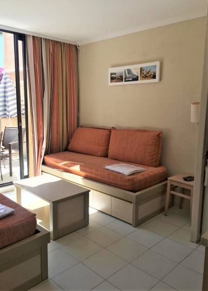 T2 EQUIPE TRRASSE ET PARKING PLAGE A PIEDS PRAMOUSQUIER