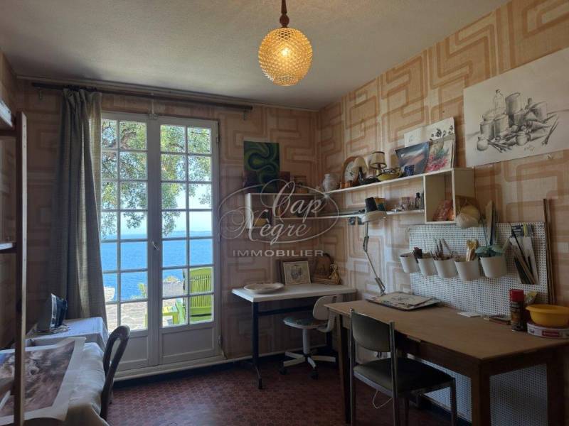 PROPRIETE A VENDRE AU RAYOL-CANADEL PROPRIETE VUE MER RAYOL-CANADEL