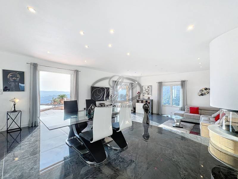 SOUS-COMPROMIS- VILLA VUE MER A VENDRE A SAINT-CLAIR