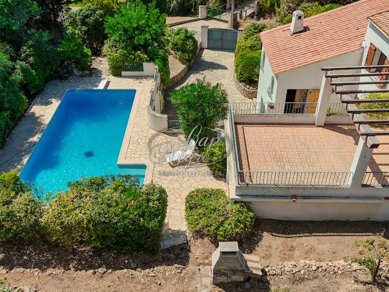 PROPRIETE A VENDRE A AIGUEBELLE LE LAVANDOU TRES PROCHE PLAGE