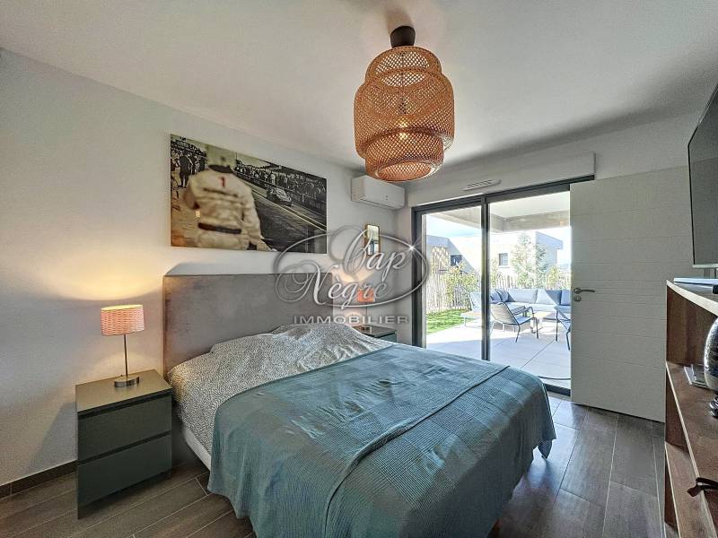 EXCLUSIVITÉ - DOMAINE NATUREL D'EXCEPTION VUE MER - APPARTEMENT DE PLAIN-PIED