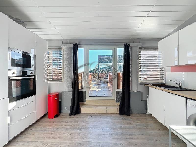 LOCATION SAISONNIÈRE - APPARTEMENT CLIMATISÉ POUR 4 PERSONNES PROCHE MER À PRAMOUSQUIER