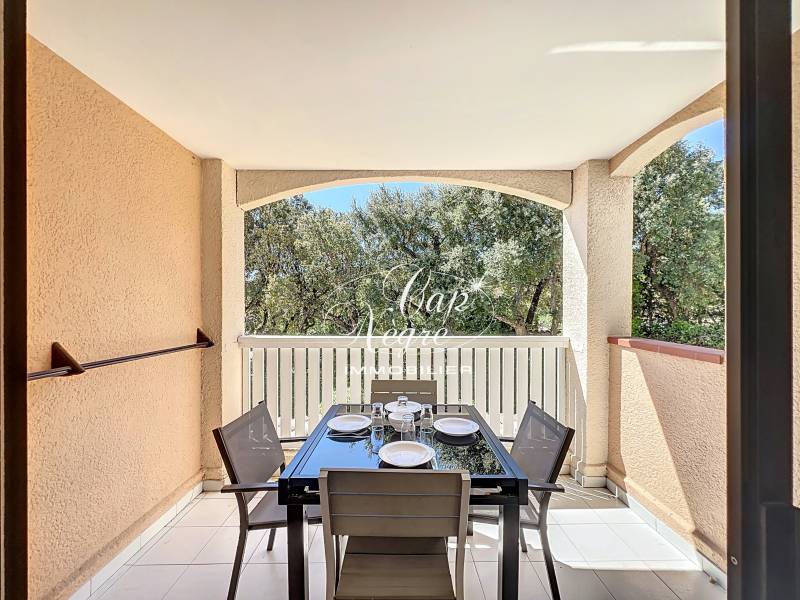 LOCATION SAISONNIÈRE - STUDIO CABINE 2* RENOVE A 50M DE LA PLAGE DE PRAMOUSQUIER