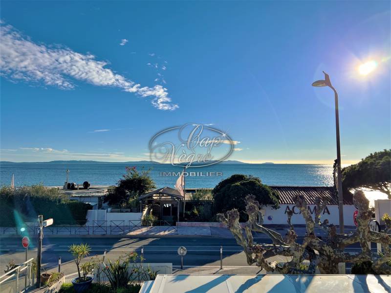 Appartement pour 4 personnes proche de la plage à Cavalière en location de vacance - Cap Nègre Immobilier