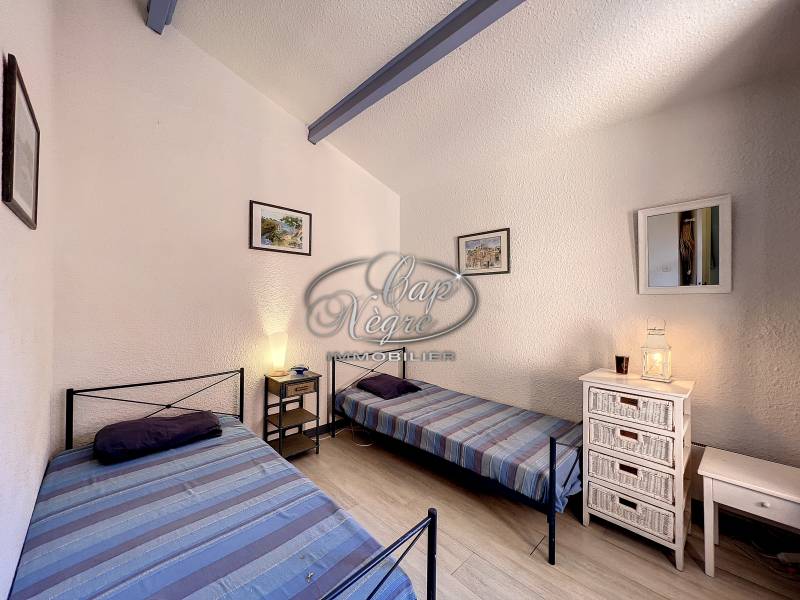 VENDU PAR CAP NÈGRE - RÉSIDENCE AVEC PISCINE - PLAGE A PIEDS - PRAMOUSQUIER