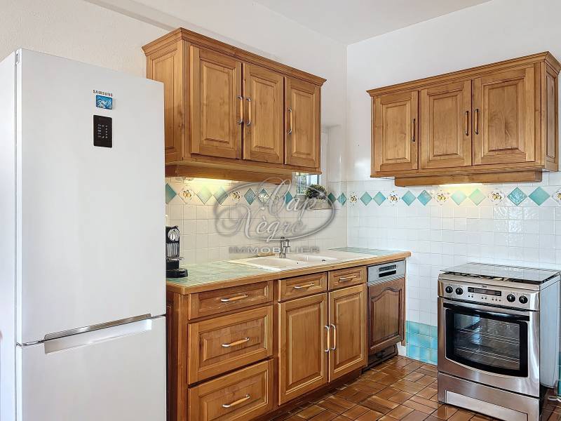 MAISON AVEC TERRASSES VUE MER POUR 8 PERSONNES AU CANADEL