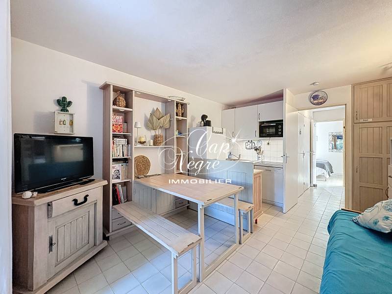 APPARTEMENT T2 CABINE À VENDRE À CAVALIERE – PROCHE PLAGE