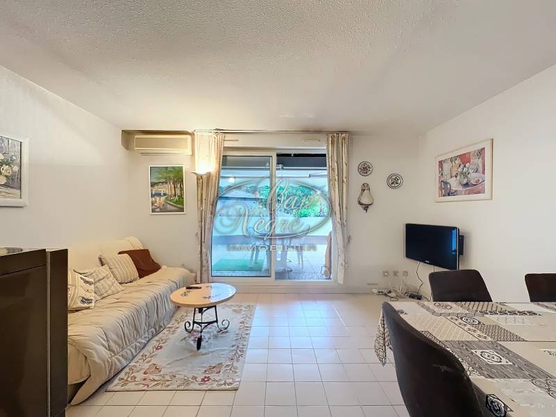 2 pièces à vendre au cap nègre