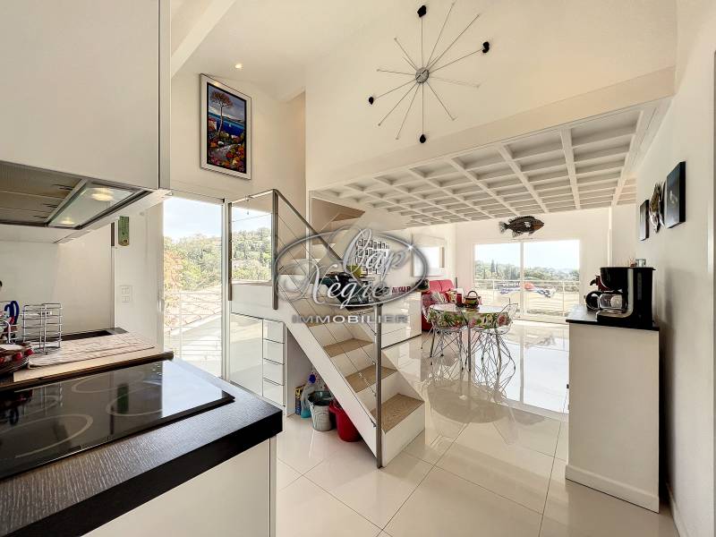 VENDU PAR CAP NEGRE IMMOBILIER - EN FACE DU CAP NÈGRE - APPARTEMENT MODERNE