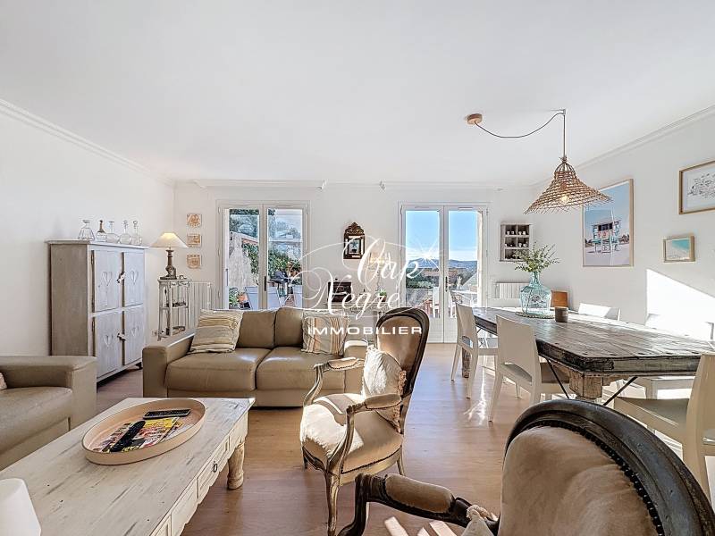 Maison 143m² sur 2 niveaux indépendants à vendre – Le Lavandou