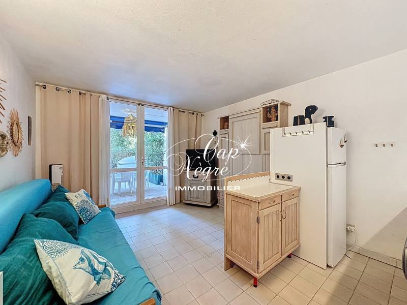 APPARTEMENT T2 CABINE À VENDRE À CAVALIERE – PROCHE PLAGE