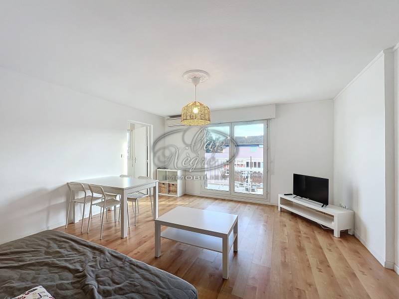 VENDU PAR CAP NEGRE IMMOBILIER - APPARTEMENT T3 LE LAVANDOU - CAVALIERE