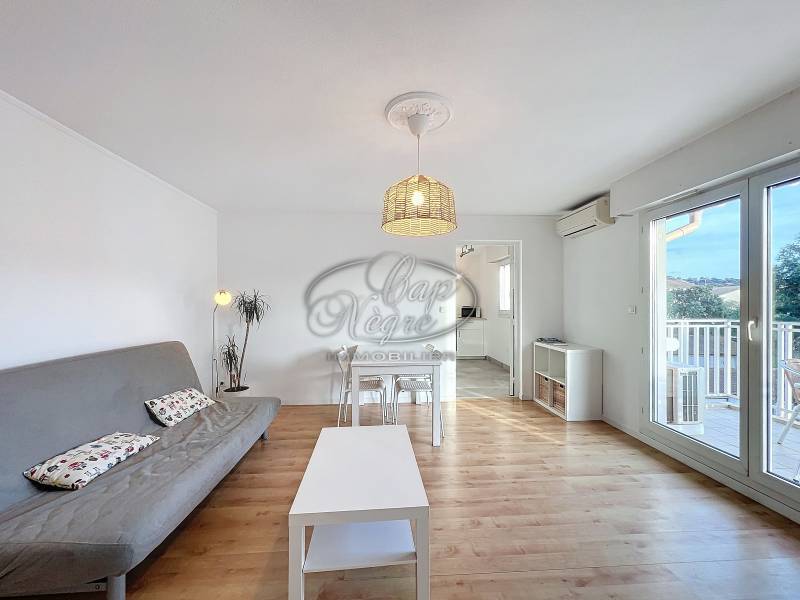 VENDU PAR CAP NEGRE IMMOBILIER - APPARTEMENT T3 LE LAVANDOU - CAVALIERE