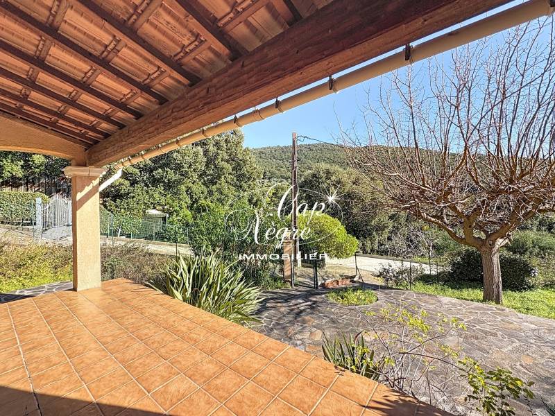 MAISON 3 CHAMBRES À VENDRE À CAVALIERE LE LAVANDOU