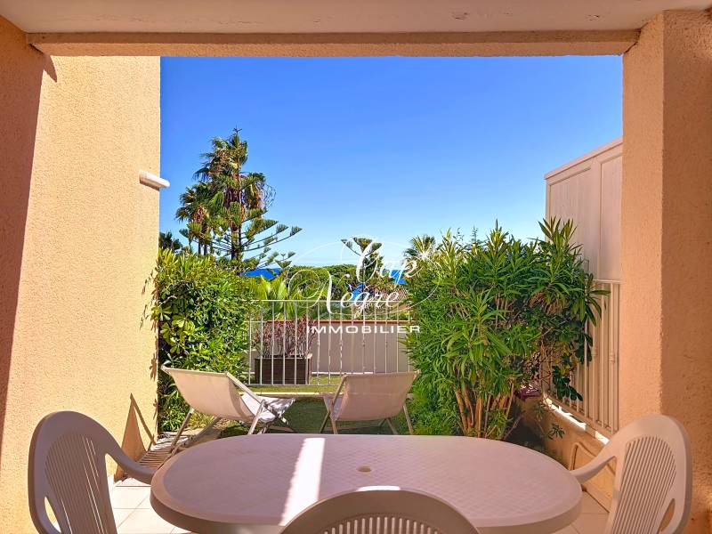 Appartement T2 avec terrasse vue mer à vendre à Pramousquier