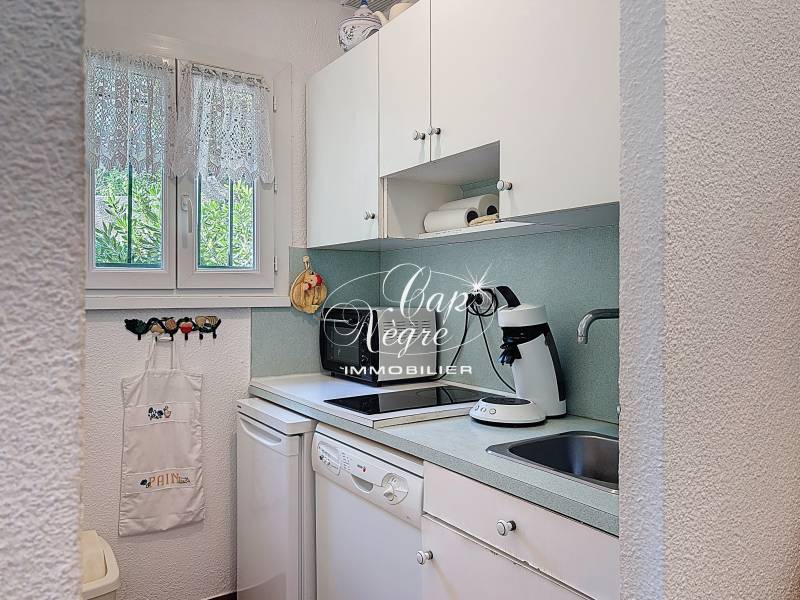 APPARTEMENT AVEC JARDIN ET PISCINE À VENDRE À PRAMOUSQUIER