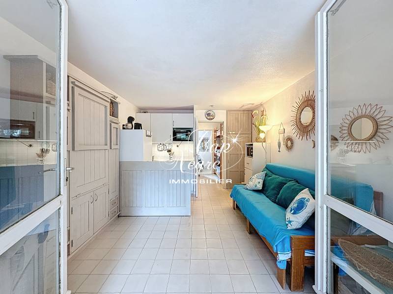 APPARTEMENT T2 CABINE À VENDRE À CAVALIERE – PROCHE PLAGE