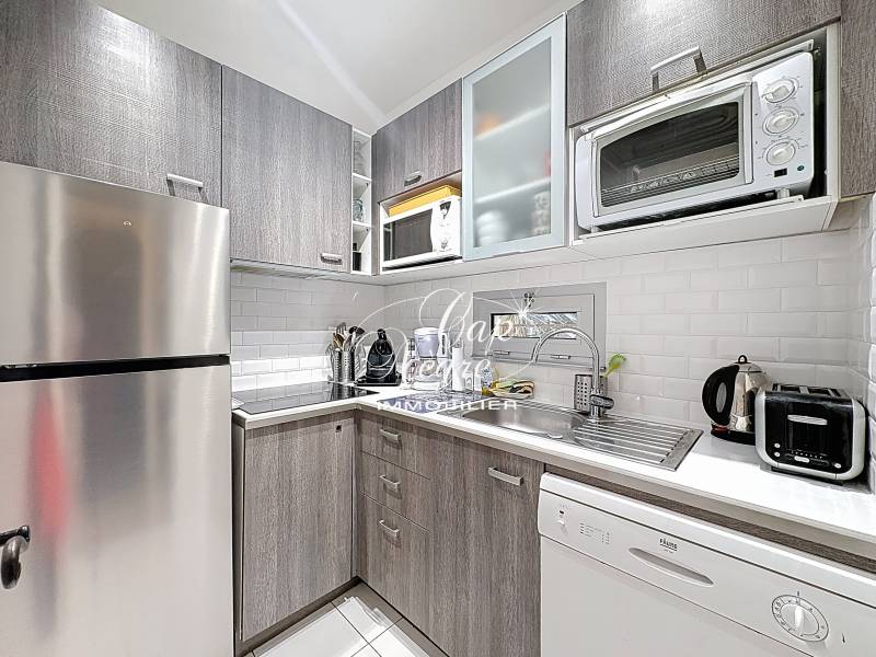 LOCATION SAISONNIERE - MAISON 6 PERSONNES RESIDENCE AVEC PISCINE A 50M DE LA PLAGE DE PRAMOUSQUIER