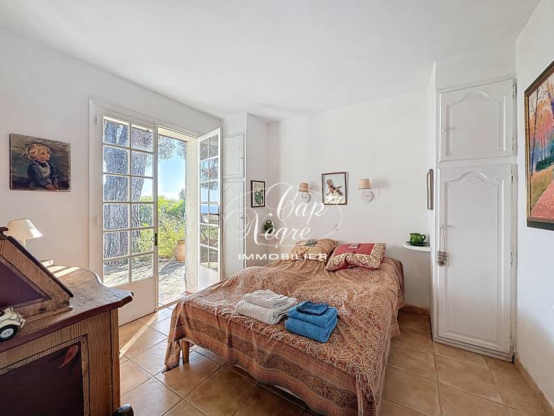 Élégante maison méditerranéenne avec vue mer