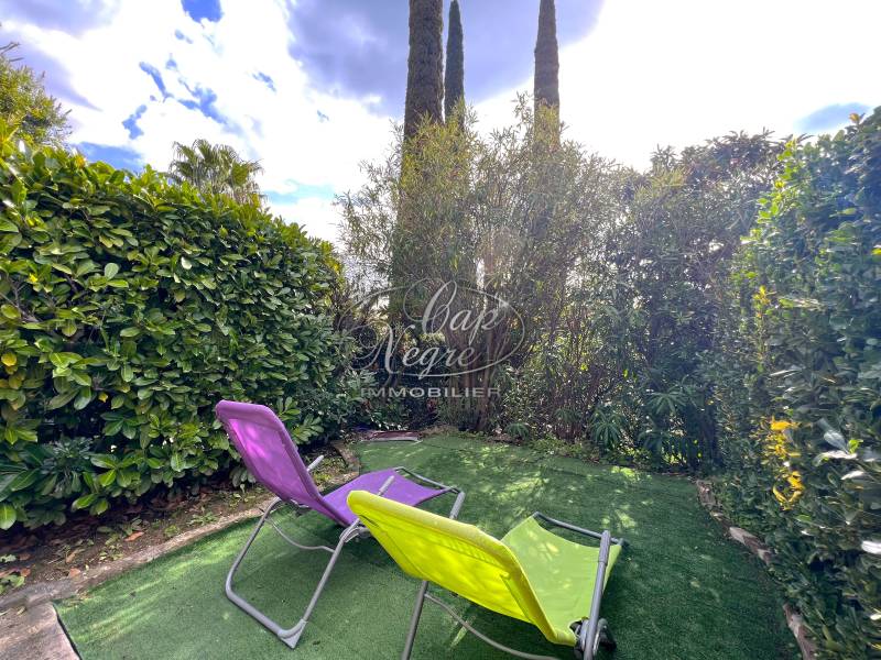 VENDU PAR CAP NÈGRE - APPARTEMENT T2 AVEC JARDIN - PRAMOUSQUIER