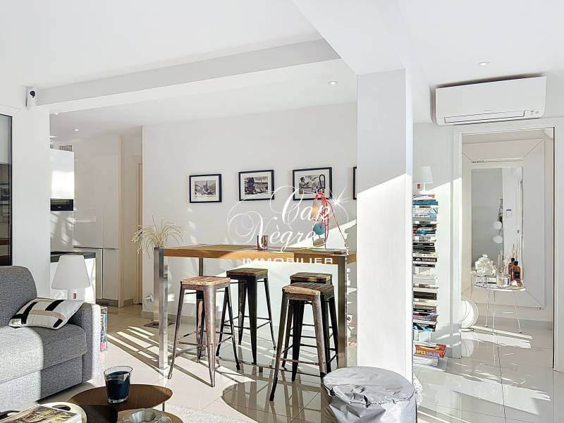 Appartement 3 pièces à vendre vue mer avec jardin – Cap Nègre