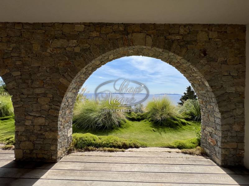 AGENCE CAP NEGRE A CAVALIERE 04.94.46.11.19