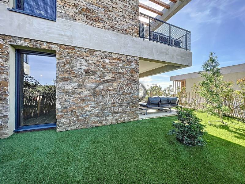 EXCLUSIVITÉ - DOMAINE NATUREL D'EXCEPTION VUE MER - APPARTEMENT DE PLAIN-PIED