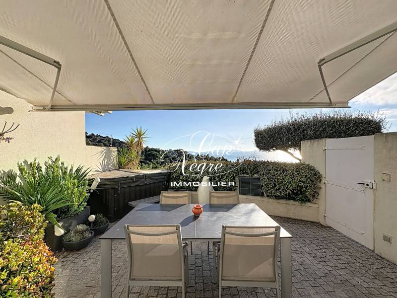 Appartement 3 pièces à vendre vue mer Le Lavandou Cap Nègre