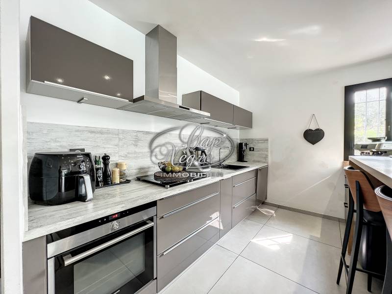 VENDU PAR CAP NÈGRE - VILLA 4/ 5 CHAMBRES PISCINE CLE EN MAIN CALME A BORMES LES MIMOSAS