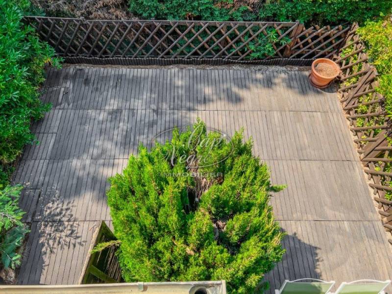 A VENDRE MAISON A PRAMOUSQUIER PROCHE PLAGE PISCINE VUE MER