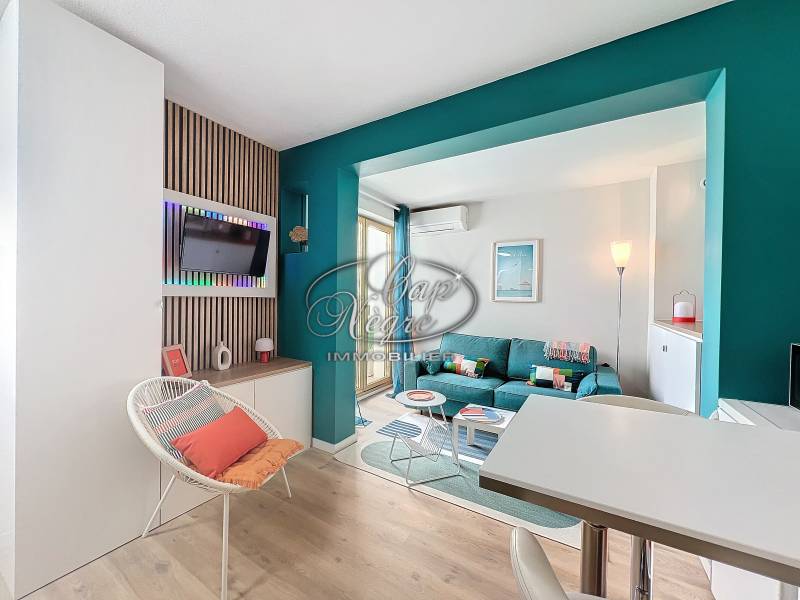 STUDIO POUR 2 PERSONNES VUE MER RÉSIDENCE PIEDS DANS L'EAU À CAVALIÈRE