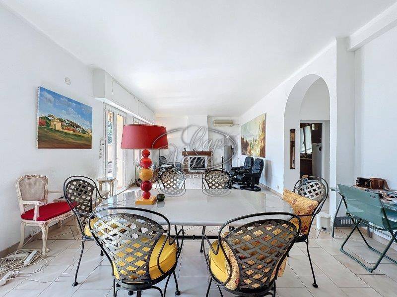 LE RAYOL-CANADEL MAISON A RENOVER