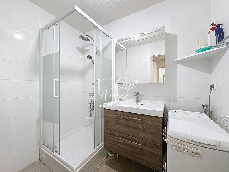 Appartement 3 pièces + cabine de plain-pied, résidence sécurisée, Cavalière - Front de mer