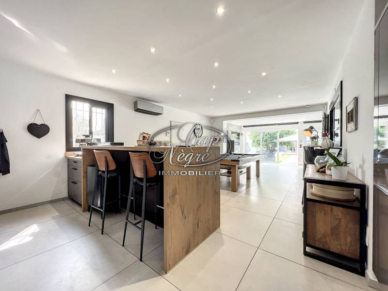 VENDU PAR CAP NÈGRE - VILLA 4/ 5 CHAMBRES PISCINE CLE EN MAIN CALME A BORMES LES MIMOSAS