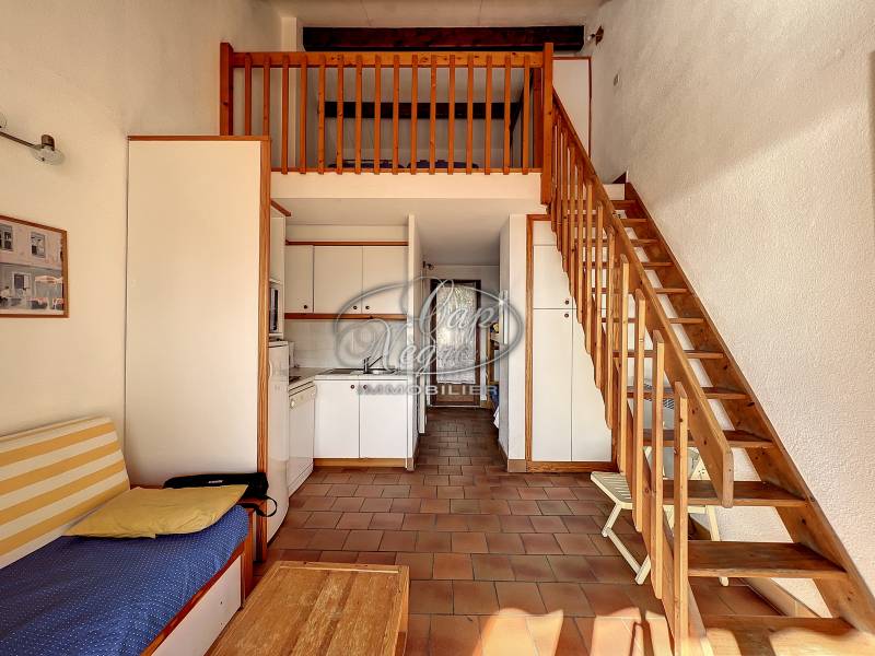 PLAGE A PIED - STUDIO CABINE + MEZZANINE AVEC GRANDE TERRASSE