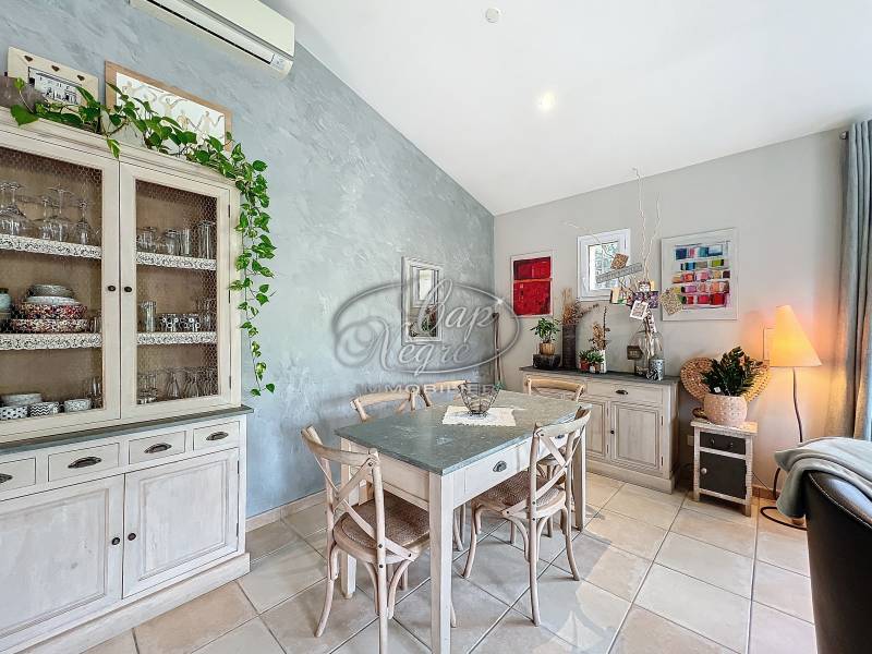 EXCLUSIVITÉ - MAISON 4 CHAMBRES  AVEC PISCINE À VENDRE SAINT-CLAIR