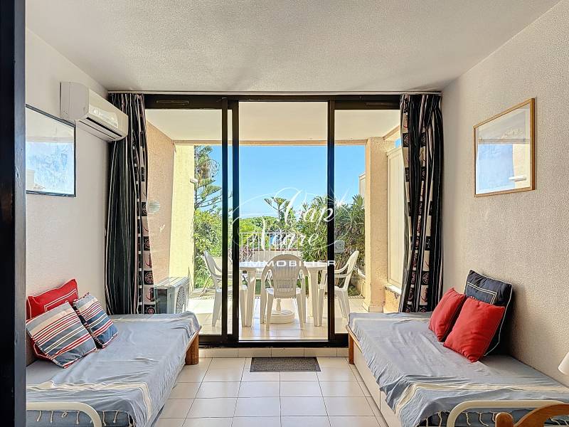 APPARTEMENT T2 À VENDRE AVEC TERRASSE VUE MER RÉSIDENCE PIEDS DANS L’EAU PRAMOUSQUIER