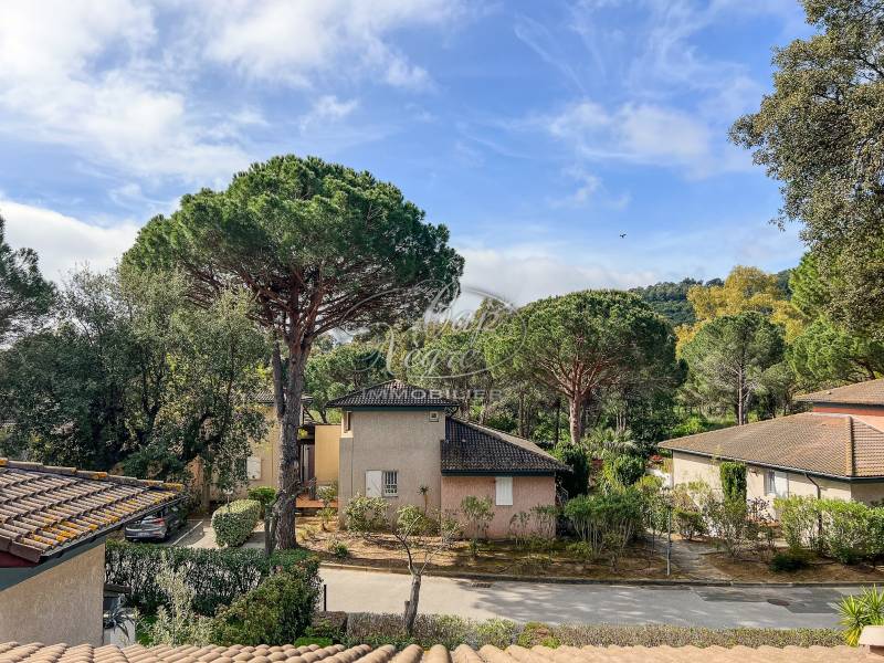 vend joli duplex à Cavalière proche plage et au calme avec pk privé