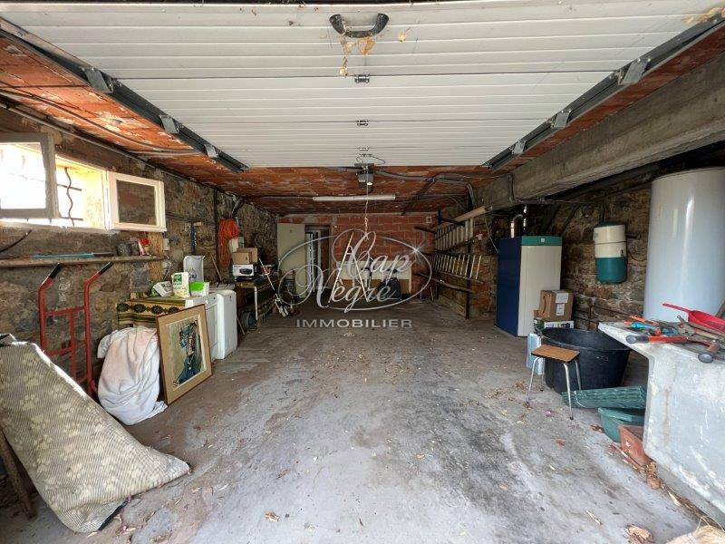 LE RAYOL-CANADEL MAISON A RENOVER