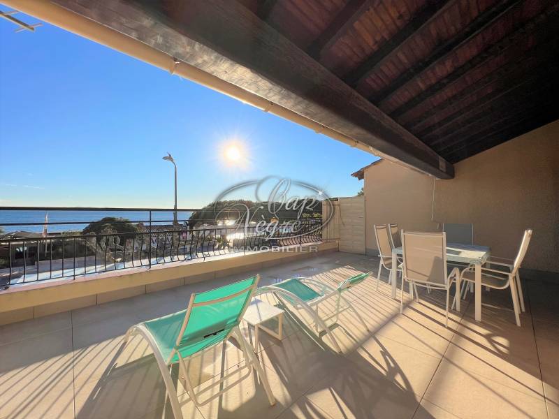 Appartement pour 4 personnes à louer pour les vacances à  Cavalière au Lavandou - Cap Nègre Immobilier