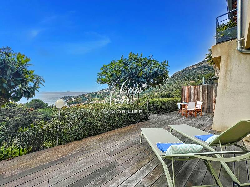 VENDU PAR CAP NEGRE IMMOBILIER APPARTEMENT JARDIN VUE MER À VENDRE AIGUEBELLE LE LAVANDOU