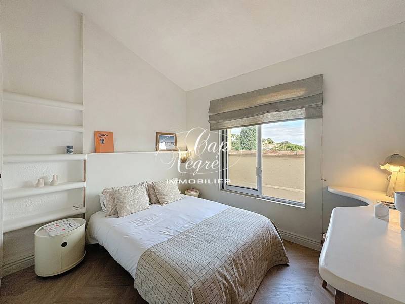 LOCATION SAISONNIERE - APPARTEMENT T3 AVEC TERRASSE VUE MER RESIDENCE AVEC PISCINE