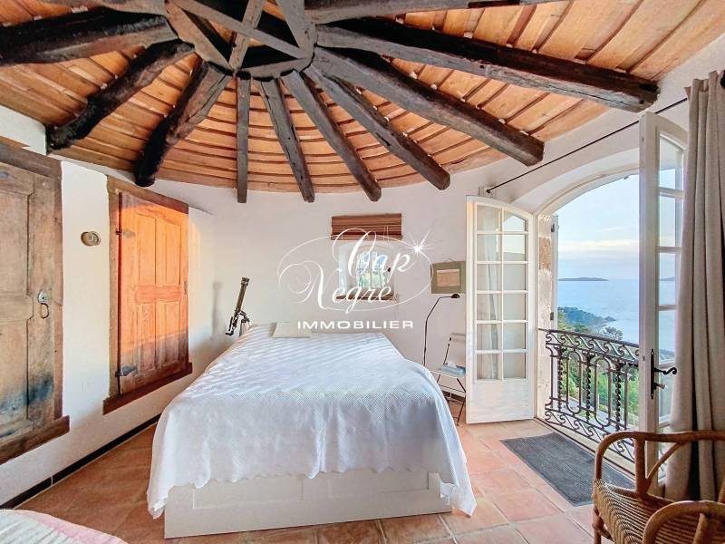 PROPRIETE A VENDRE AU CAP NEGRE VUE MER